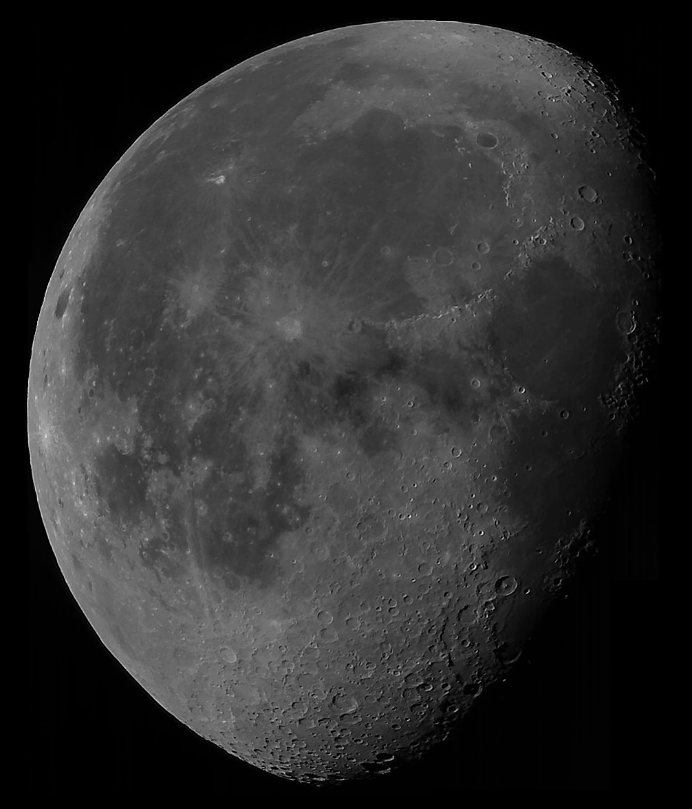 moon1_stitch.jpg