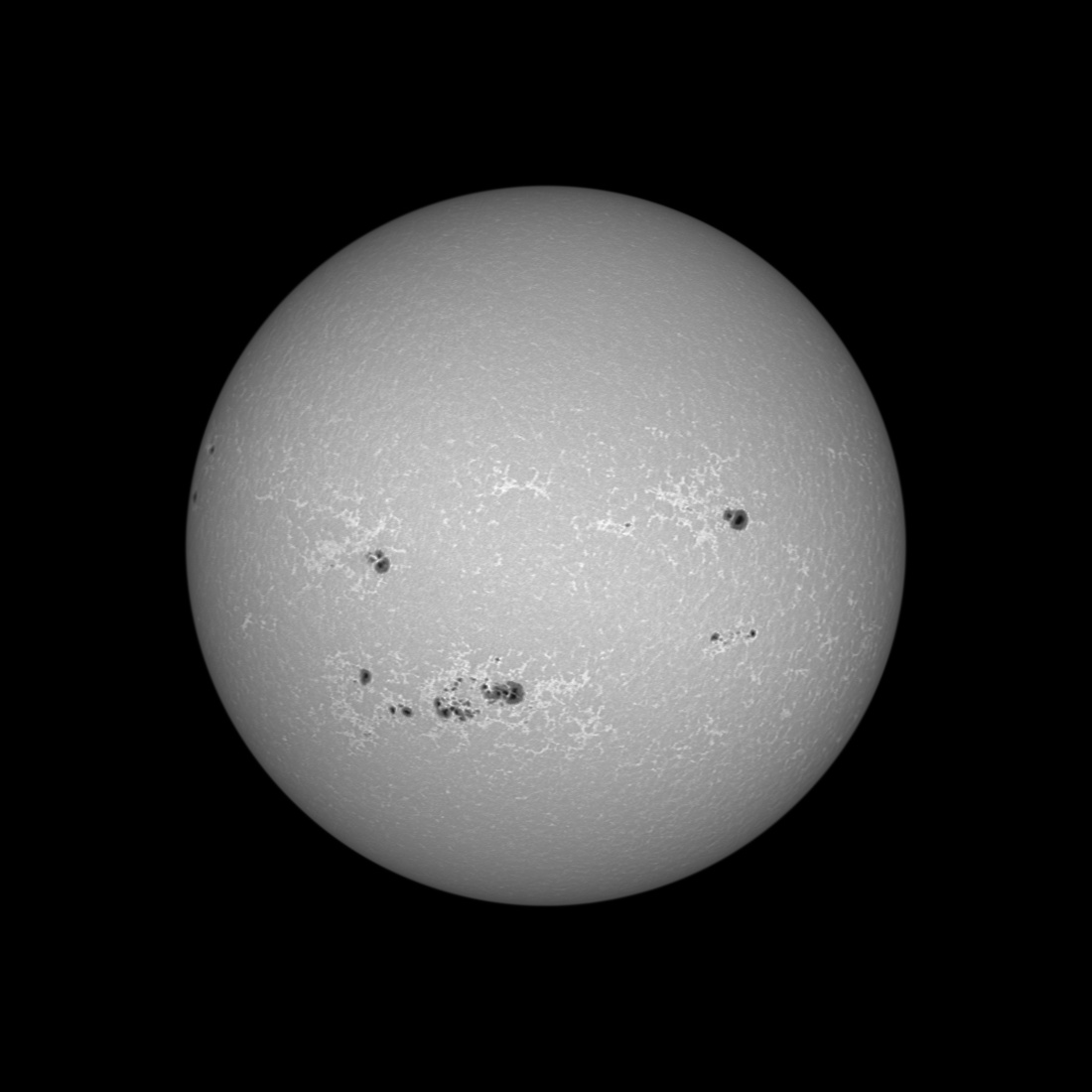 2025-08-29-0758_6-Sun-6302_20250829_disk_0_00_pipp_lapl2_ap6564_reg1_ps6_mono.jpg