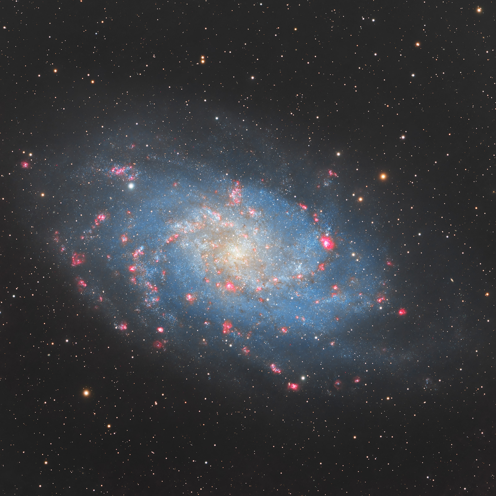 ! M33_HaRGB_Procesare2_final2_reduse_MARE.jpg