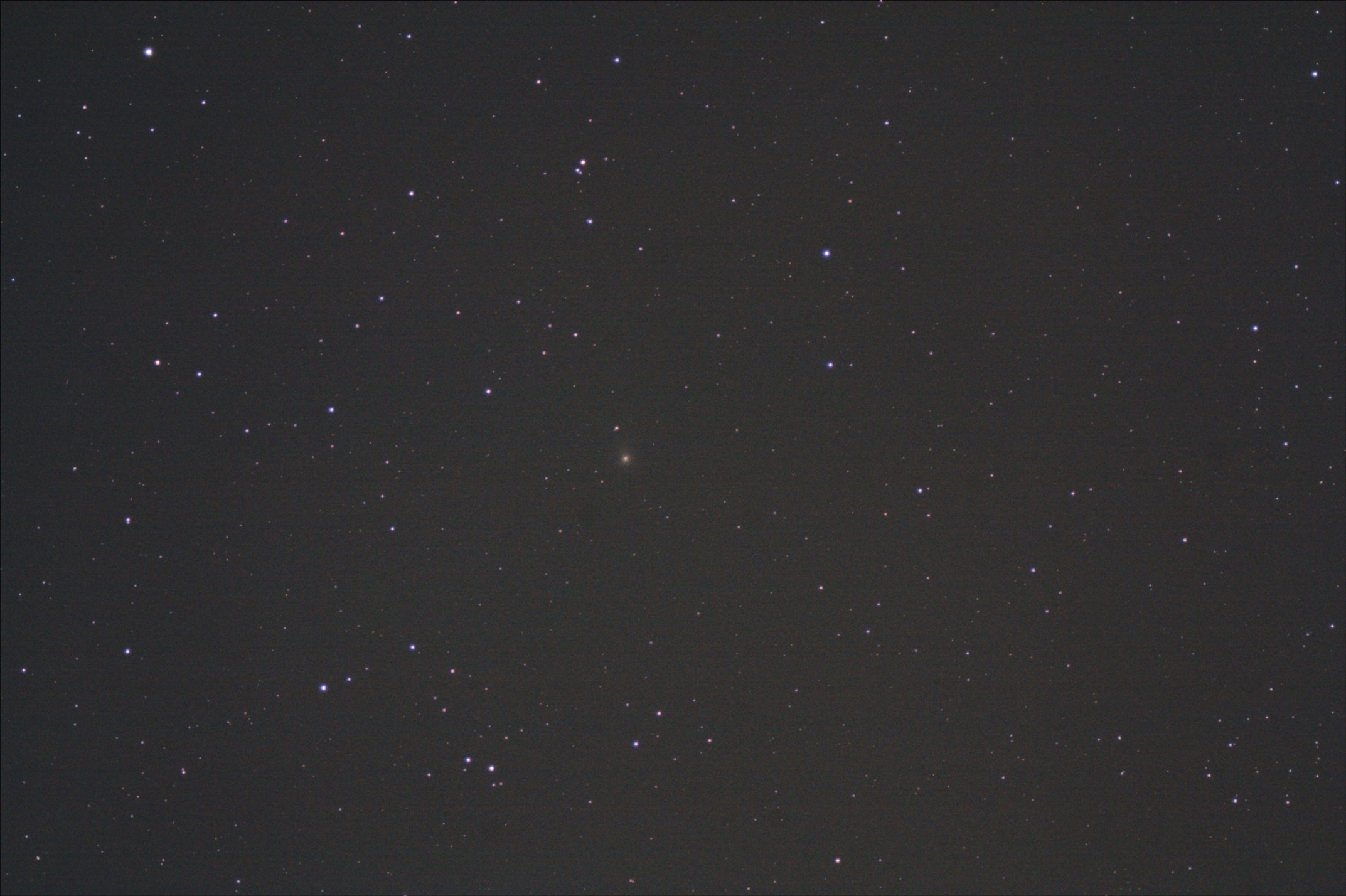 cometa_c2019l3_9x60s-ps.jpg