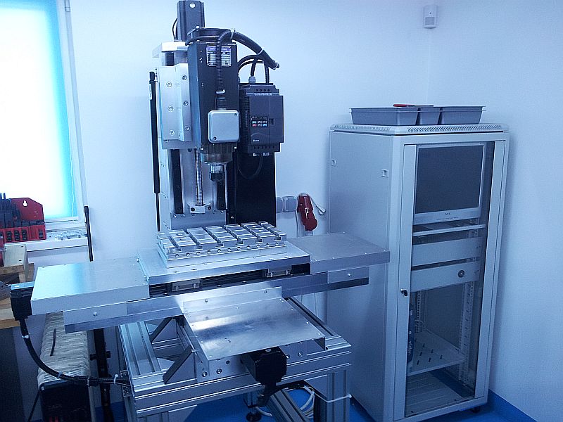 freza cnc.jpg