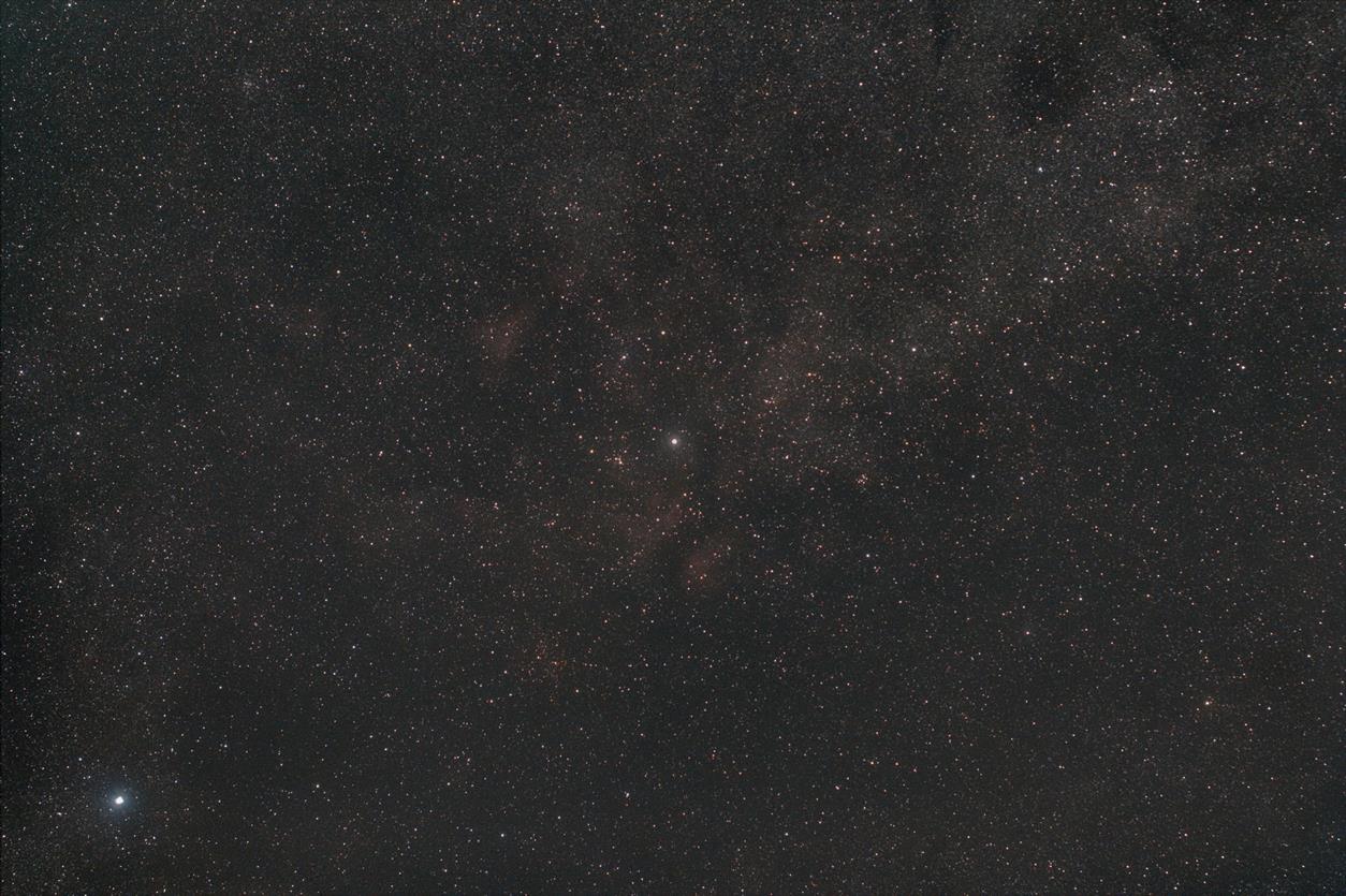 LIGHT_120s_800iso_f2_8.jpg