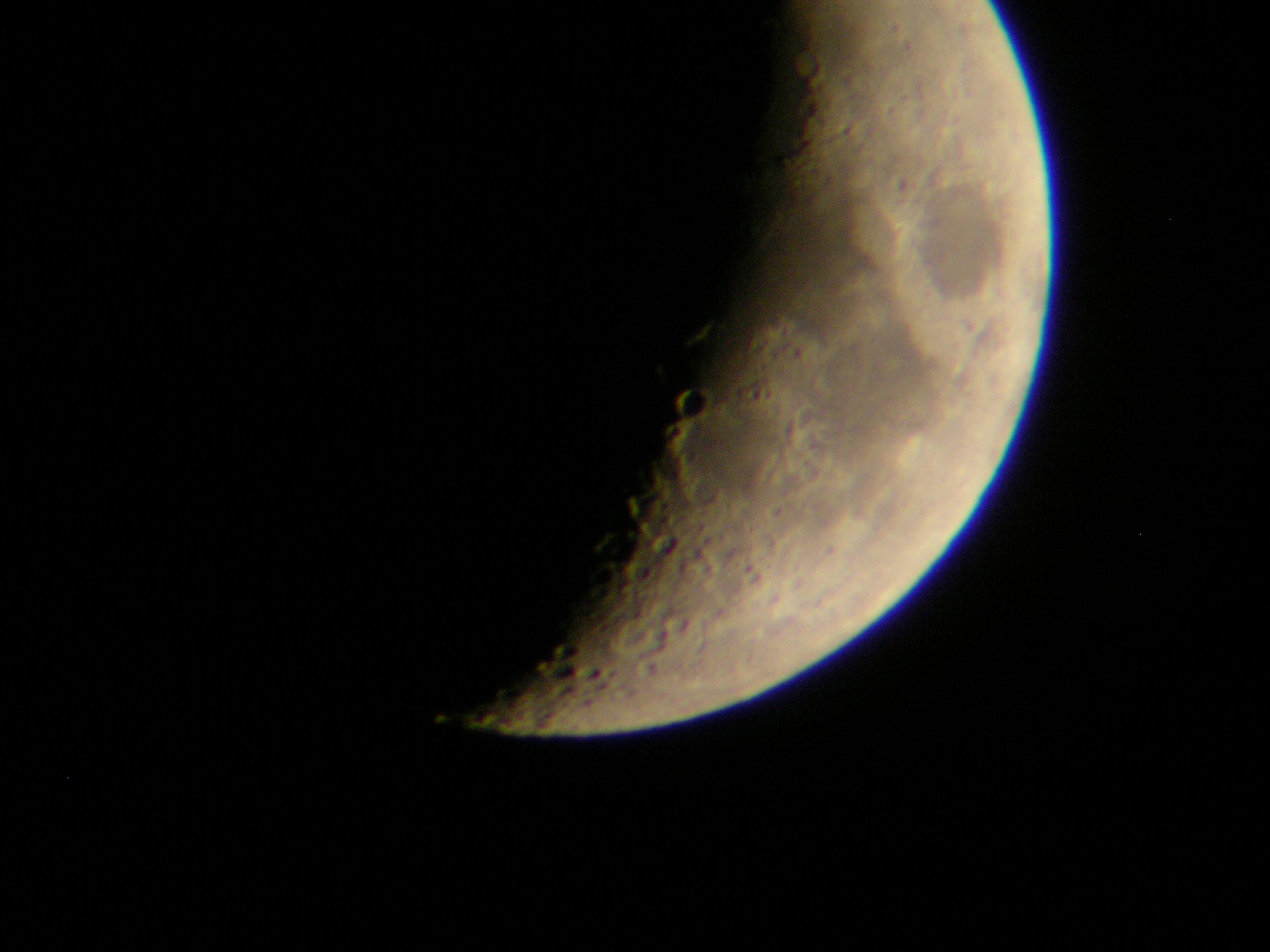 Luna (3).JPG