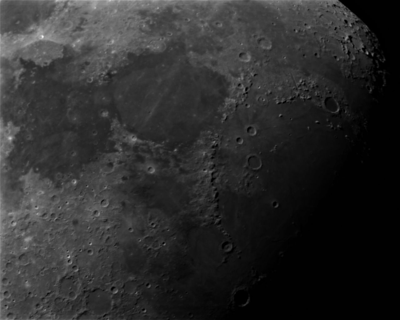 Luna-3(ALCCD5).jpg