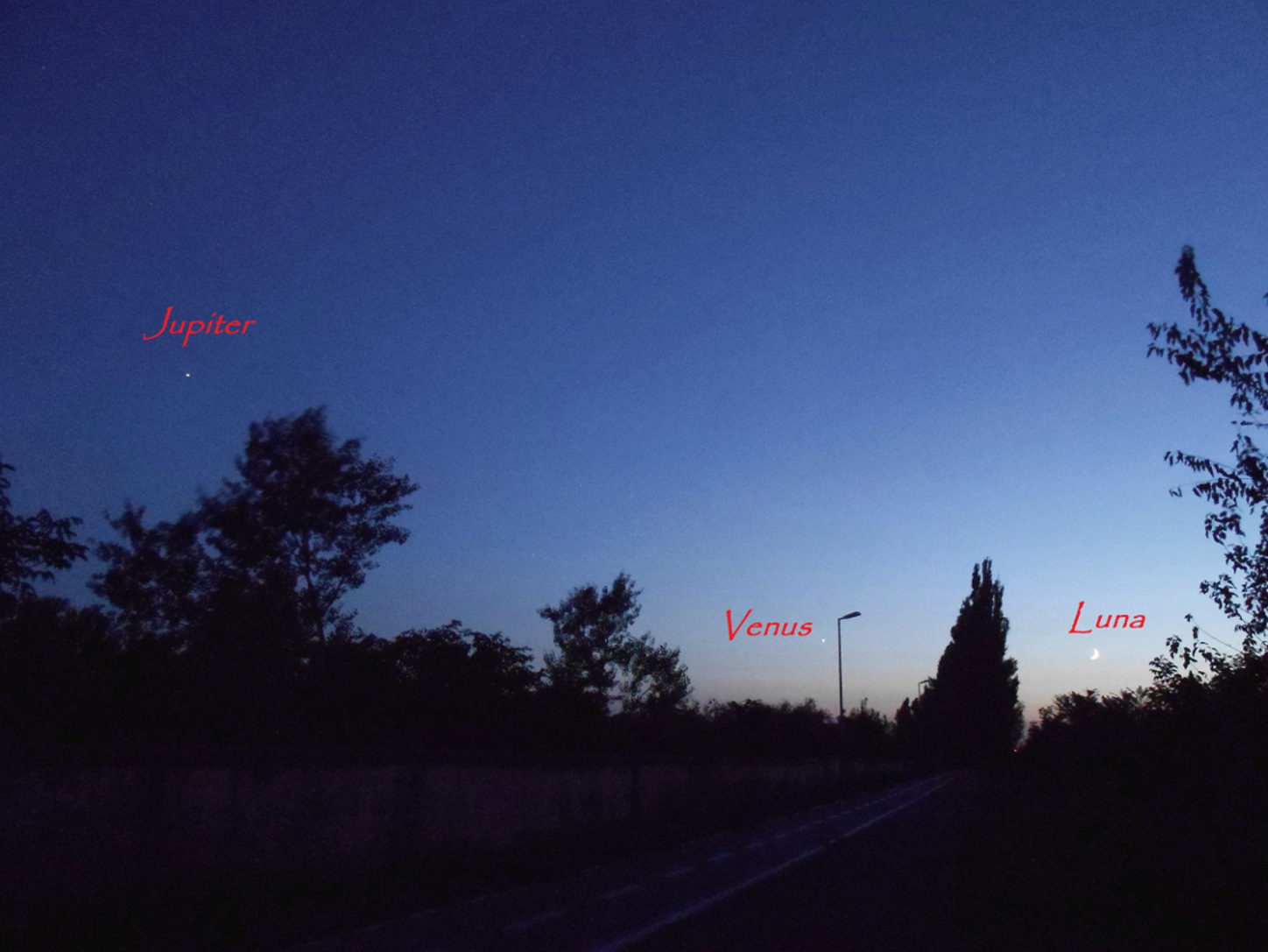Luna+Venus+Jupiter.13.08.18.DSCN6742.JPG