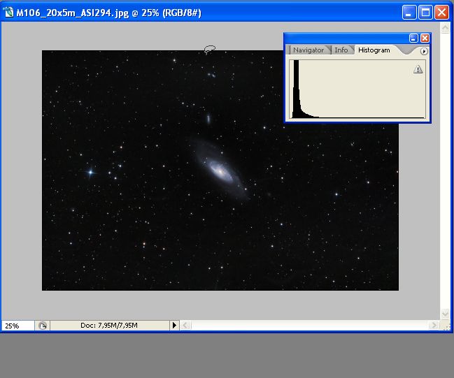 M106 cu histograma.jpg
