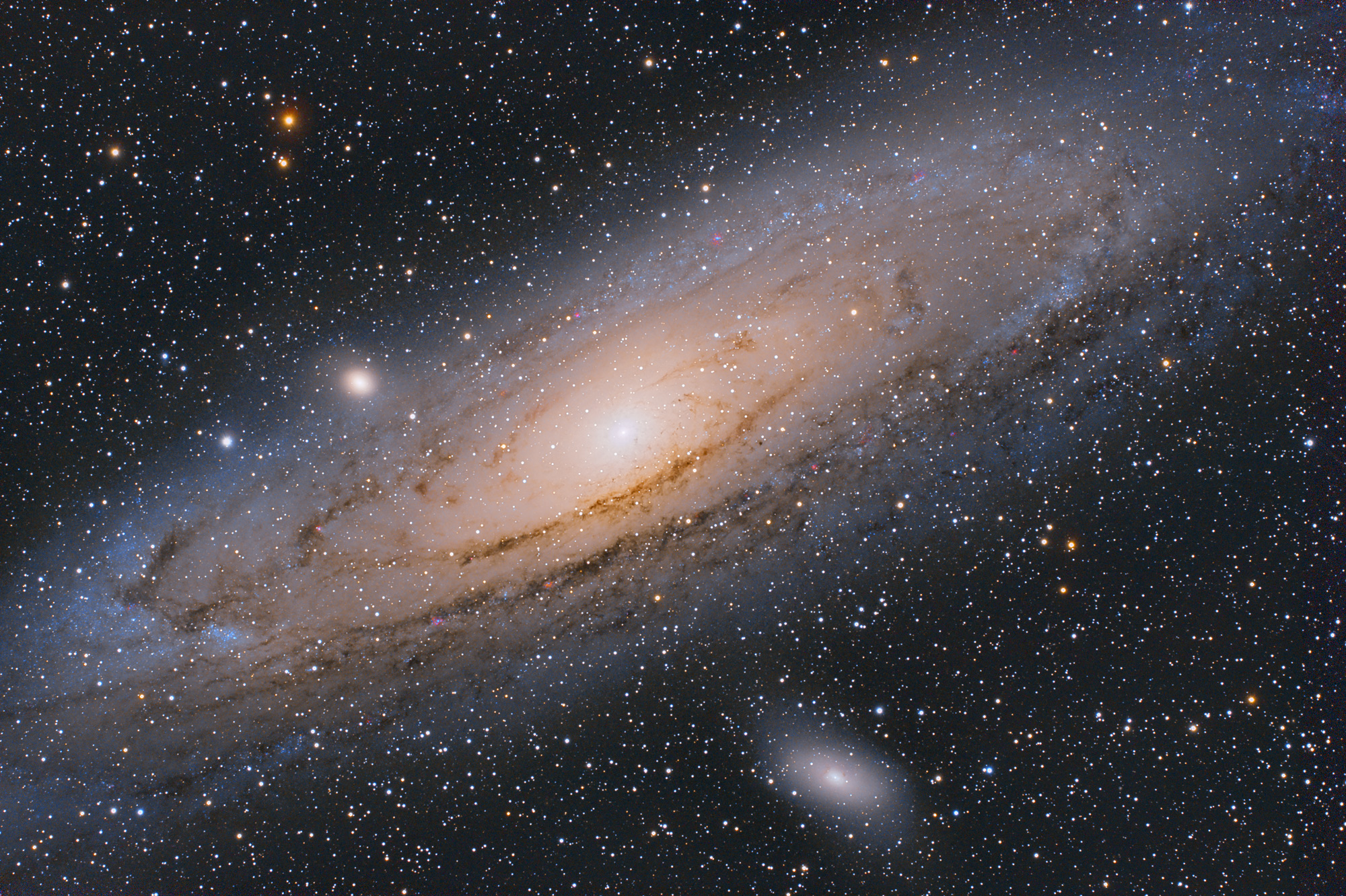 m31_v2_2000px.jpg