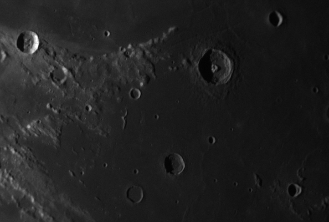 moon.jpg
