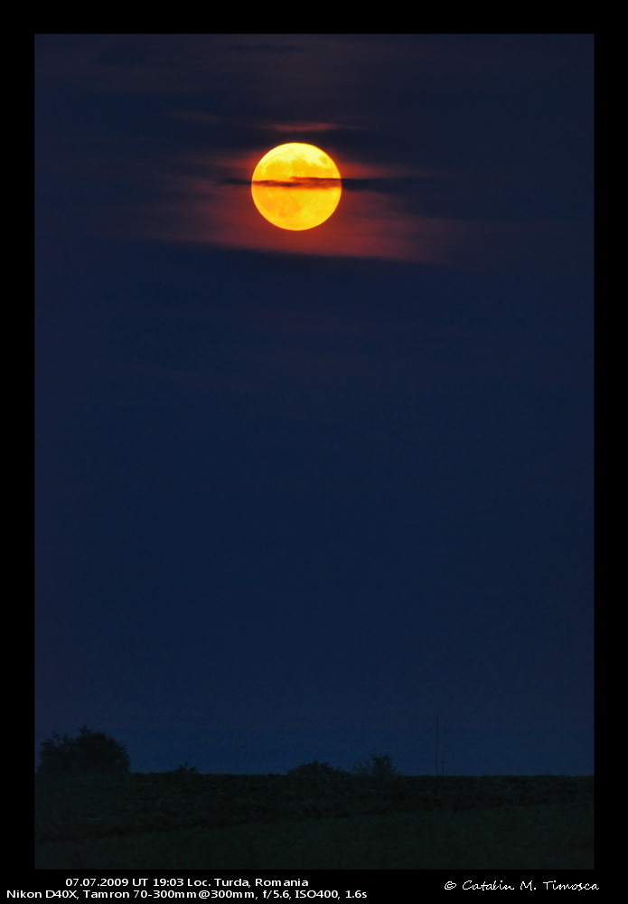 Moonrise 07.07.2009 1903.jpg