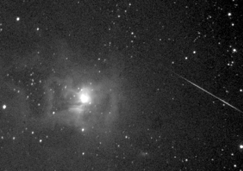 ngc7023-plus-meteorit.jpg