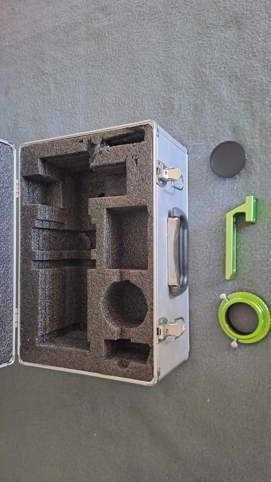 Open-travel-case.jpg