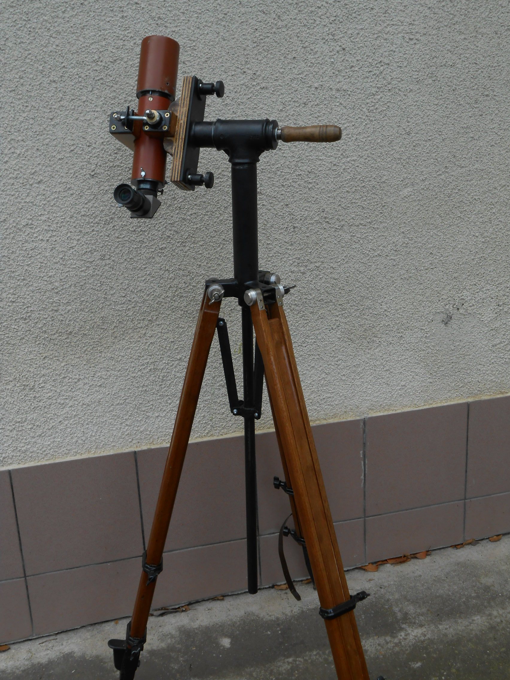 RFT 45mm F 6.6 riding Penelopa.JPG