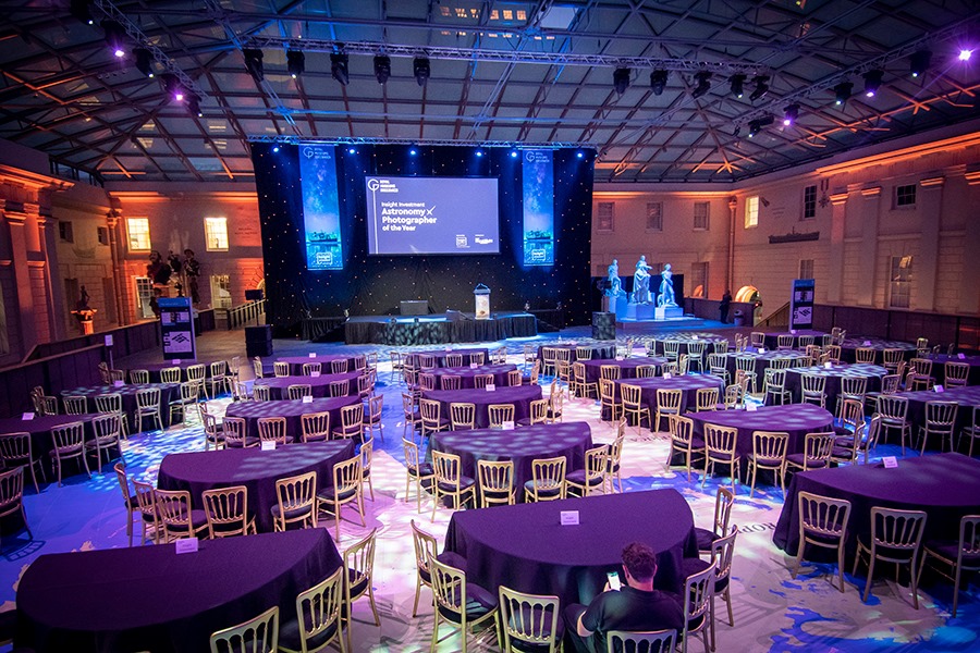 Sala festivitatii de premiere.jpg
