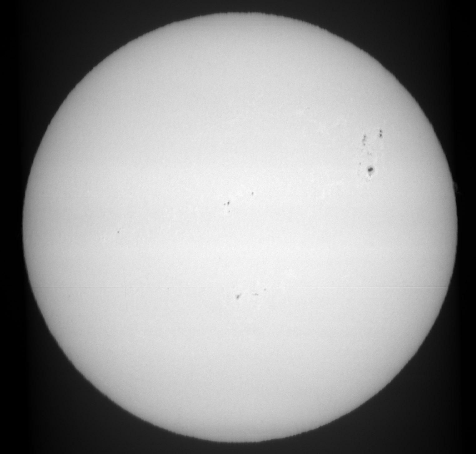 Sun_Continuum-near-H-alpha.jpg