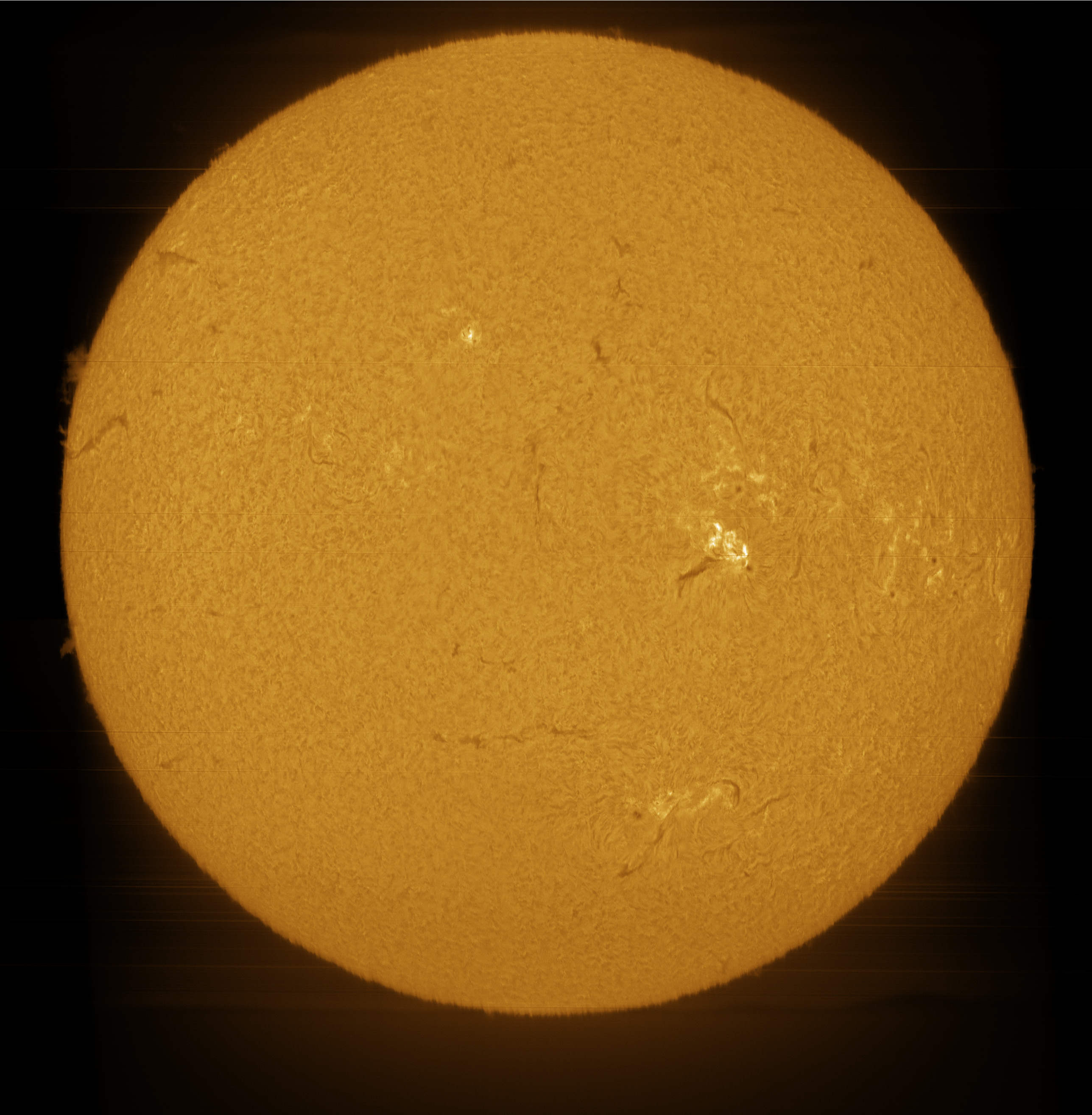 Sun_H-alpha_mosaic_SHG80mm_ASI178MM_05-04-2026-color.jpg