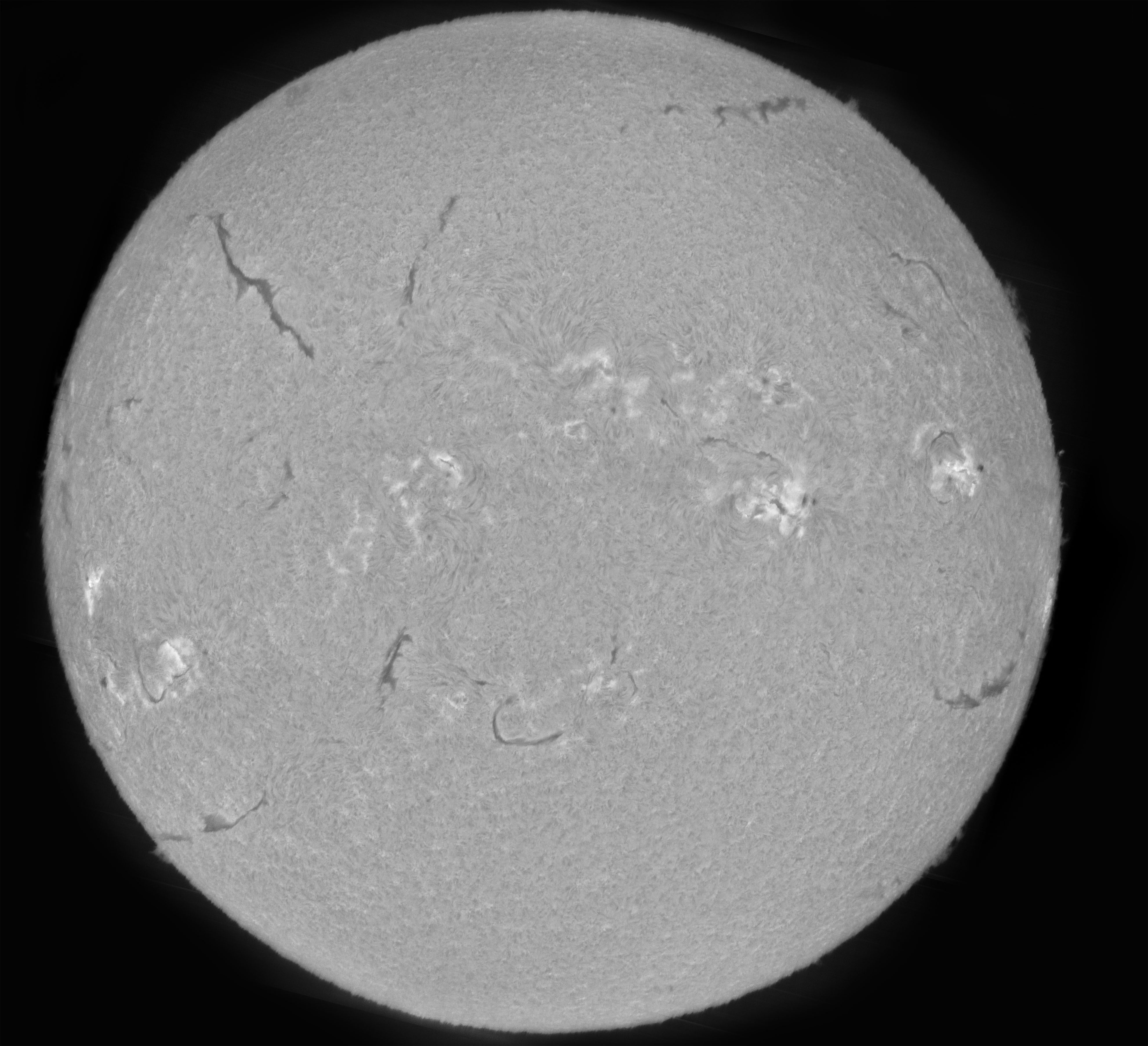 Sun_H-alpha-mosaic_SHG80mm_ASI178MM_12-08-2025rb.jpg
