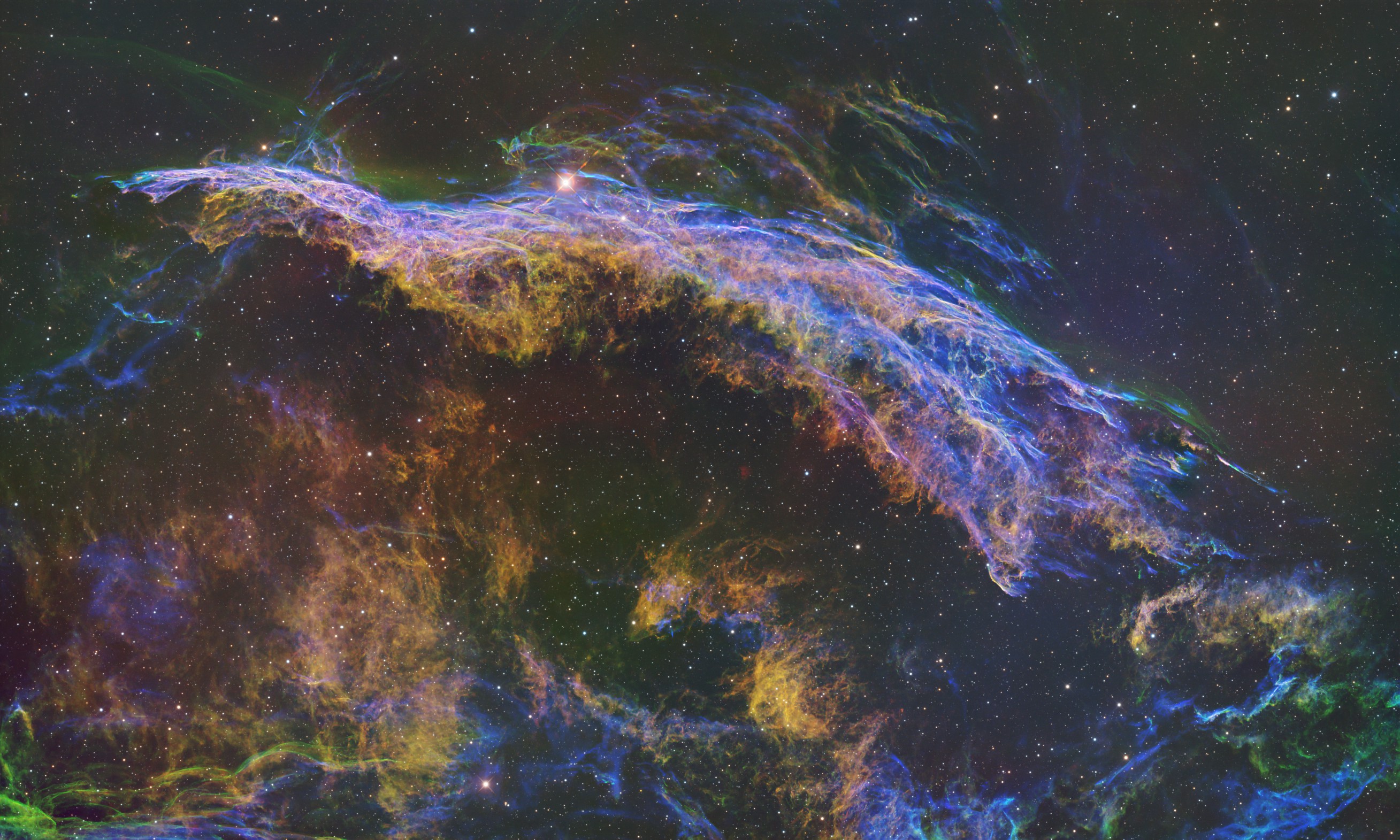 Veil_SHO_11hHa_6hOIII_6hSII_30.jpg
