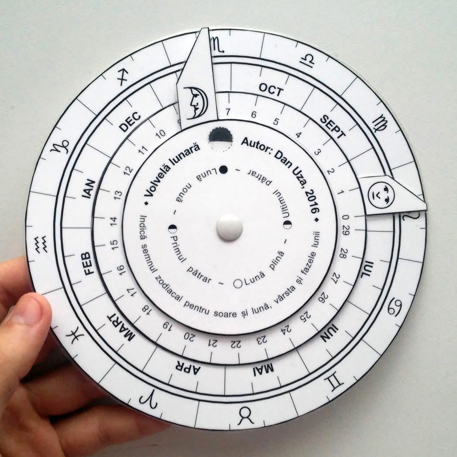 volvela astronomica lunara.jpg